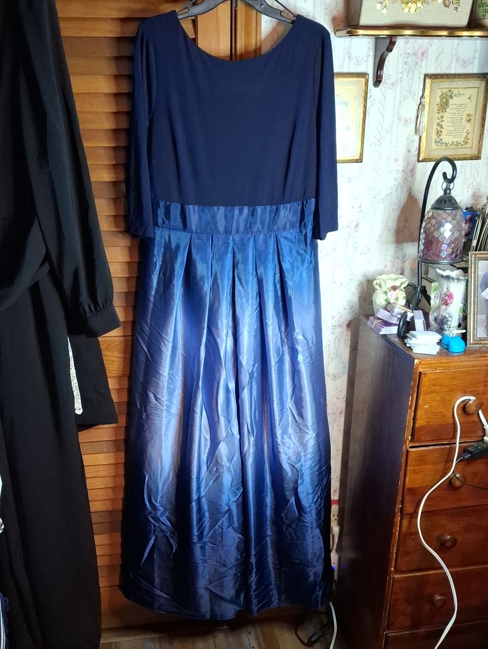 SLNY Navy and Royal Blue Long Dress 16 NWOT